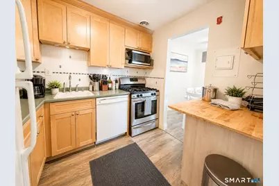 83 East Broadway #A, Milford, CT 06460 - Photo 7