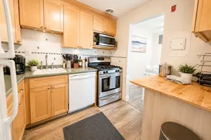 83 E Broadway, Milford, CT 06460 - Photo 7
