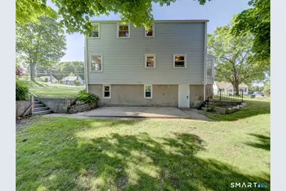 35 Bretton Road, Manchester, CT 06042 - Photo 7