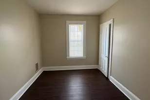 184 Pacific St, Bridgeport, CT 06604 - Photo 5