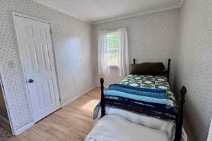 201 Southwest Ave, Windsor Locks, CT 06096 - Photo 15