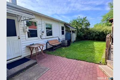 201 Southwest Avenue, Windsor Locks, CT 06096 - Photo 27