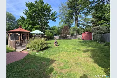 201 Southwest Avenue, Windsor Locks, CT 06096 - Photo 17