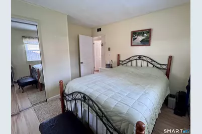 201 Southwest Avenue, Windsor Locks, CT 06096 - Photo 13