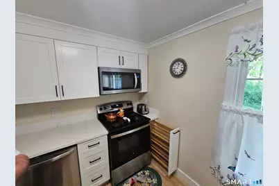 18 Meryl Court, Groton, CT 06340 - Photo 9