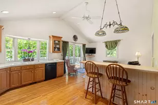 7 Banbury Rd, Simsbury, CT 06092 - Photo 11