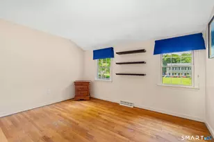 7 Banbury Rd, Simsbury, CT 06092 - Photo 15
