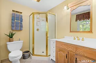 7 Banbury Rd, Simsbury, CT 06092 - Photo 21