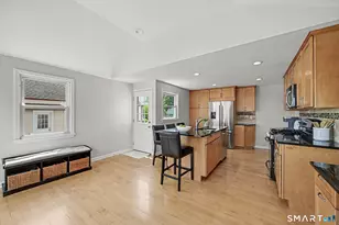845 Knapps Hwy, Fairfield, CT 06824 - Photo 7