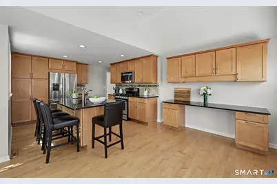 845 Knapps Highway, Fairfield, CT 06824 - Photo 5