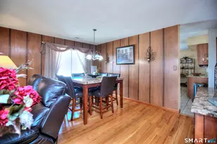 34 Richard Cir, Stratford, CT 06614 - Photo 5