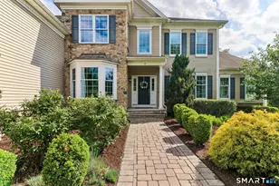 8 Rochela Dr, Southington, CT 06489 - Photo 3
