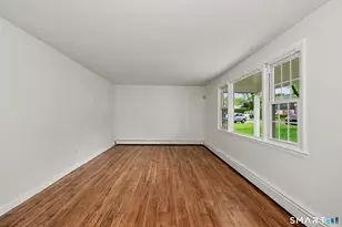 44 Barmore Dr W, Stamford, CT 06905 - Photo 5
