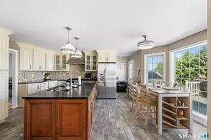 60 Watch Hill Dr, Middletown, CT 06457 - Photo 5