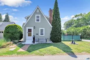 32 Peak Ave, Milford, CT 06460 - Photo 1
