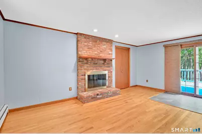 29 Burr Road, Bloomfield, CT 06002 - Photo 11