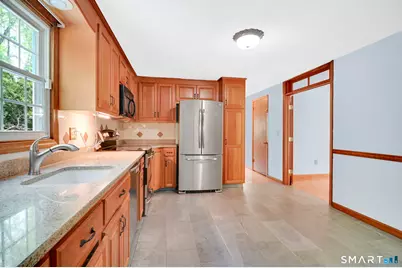29 Burr Road, Bloomfield, CT 06002 - Photo 15