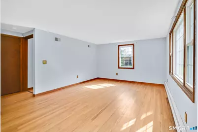 29 Burr Road, Bloomfield, CT 06002 - Photo 23