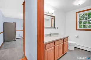 29 Burr Rd, Bloomfield, CT 06002 - Photo 27