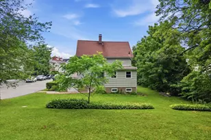 28 Moore Ct, New London, CT 06320 - Photo 11