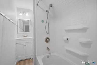 28 Moore Court, New London, CT 06320 - Photo 31