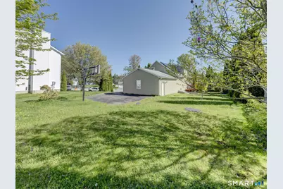 31 Augustyn Court, Torrington, CT 06790 - Photo 3