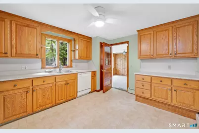 435 Abbe Rd Extension, South Windsor, CT 06074 - Photo 9