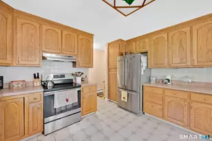 32 Kibbe Rd, Ellington, CT 06029 - Photo 5