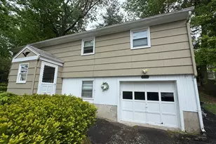 665 Bradley St, East Haven, CT 06512 - Photo 3