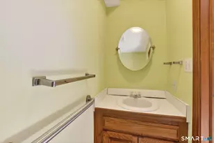25 Washington St, Bristol, CT 06010 - Photo 15