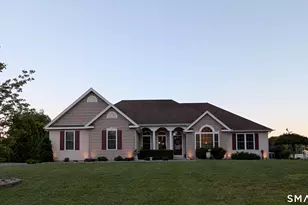 2 Aspen Dr, East Windsor, CT 06016 - Photo 1