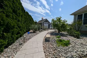 2 Aspen Dr, East Windsor, CT 06016 - Photo 7