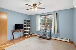 4 Woodland Hollow St, Windsor Locks, CT 06096 - Photo 21