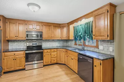 4 Woodland Hollow Street, Windsor Locks, CT 06096 - Photo 11