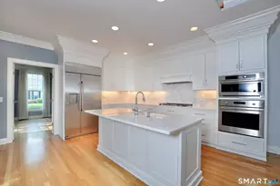 18 Cavendish Pl, Avon, CT 06001 - Photo 11