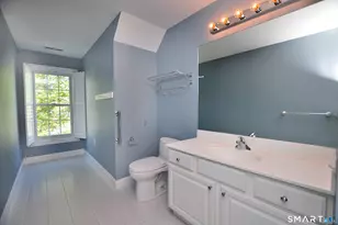 18 Cavendish Pl, Avon, CT 06001 - Photo 35