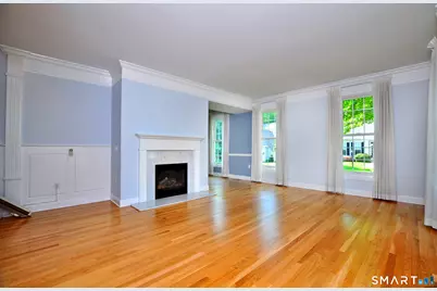 18 Cavendish Place #18, Avon, CT 06001 - Photo 5
