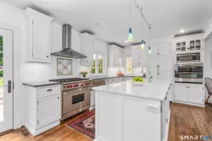 7 Fernwood Rd, West Hartford, CT 06119 - Photo 13