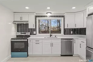 2 Burr Hl Ter, North Branford, CT 06471 - Photo 9