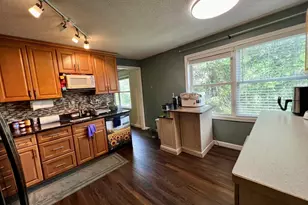 19 Kent Ct, Middletown, CT 06457 - Photo 5