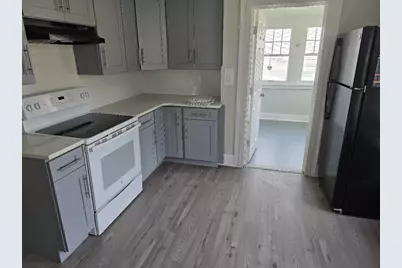 22 Holly Street, Waterbury, CT 06706 - Photo 3