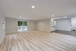 11 Cheshire Rd, Prospect, CT 06712 - Photo 9