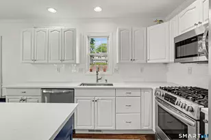 494 Franklin Ave, Stratford, CT 06614 - Photo 3