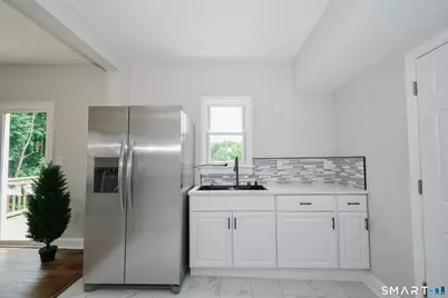 873 Burnside Avenue, East Hartford, CT 06108 - Photo 7