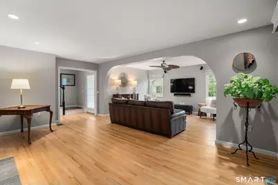 4 Reggie Way #B, East Windsor, CT 06016 - Photo 9