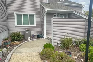 703 Golf Dr, East Haven, CT 06512 - Photo 1