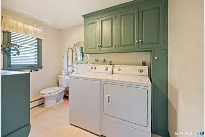 52 Susan Lane, Meriden, CT 06450 - Photo 15