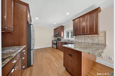 88 Maple Tree Avenue #E, Stamford, CT 06906 - Photo 9
