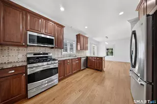 88 Maple Tree Ave, Stamford, CT 06906 - Photo 7