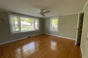 2 Robert St, Somers, CT 06071 - Photo 11